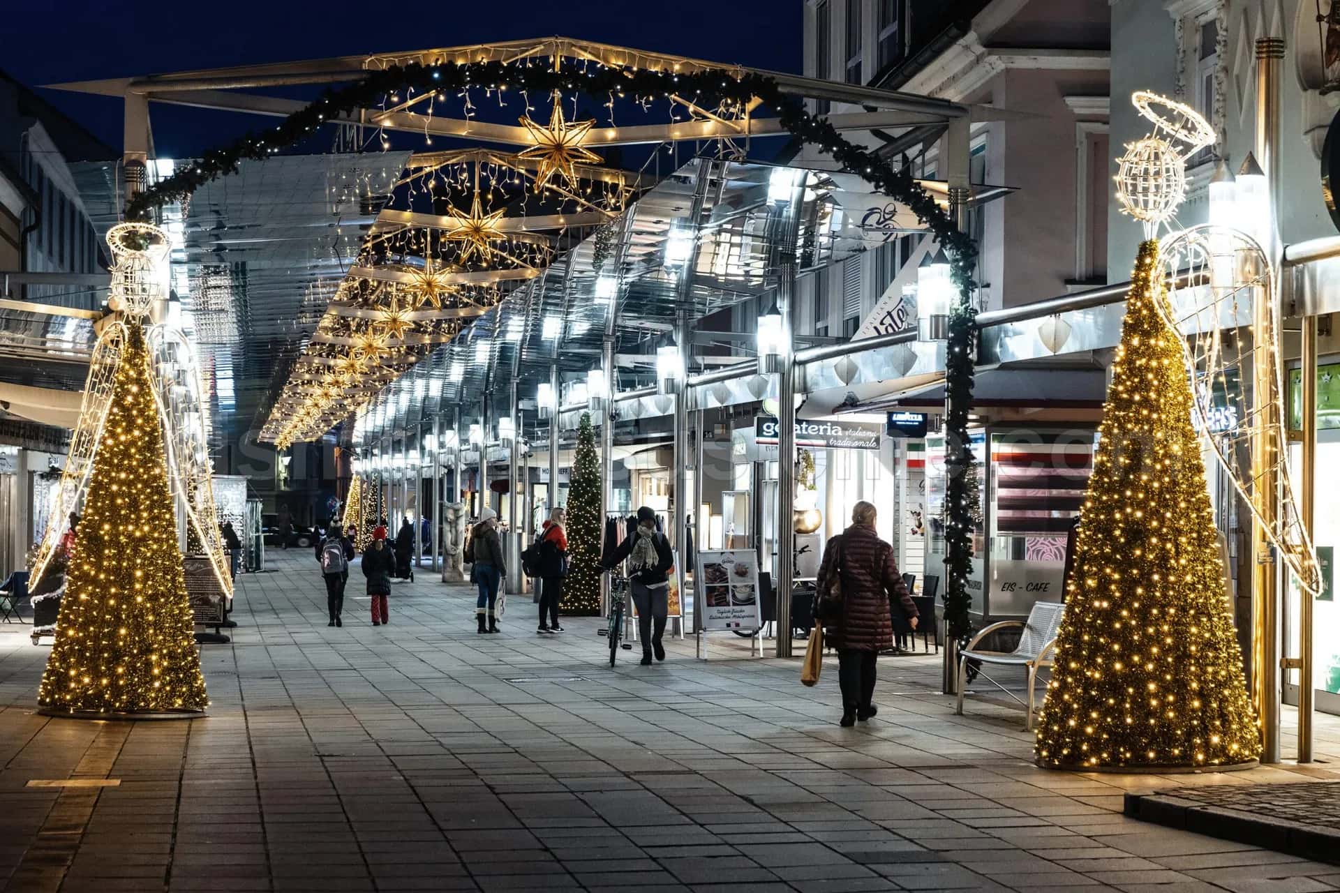 Cadde motifi - kavşak taç örneği