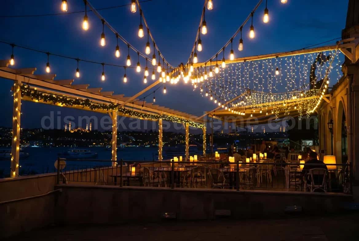 Cafe dış teras - ipsi LED + tek ağaç